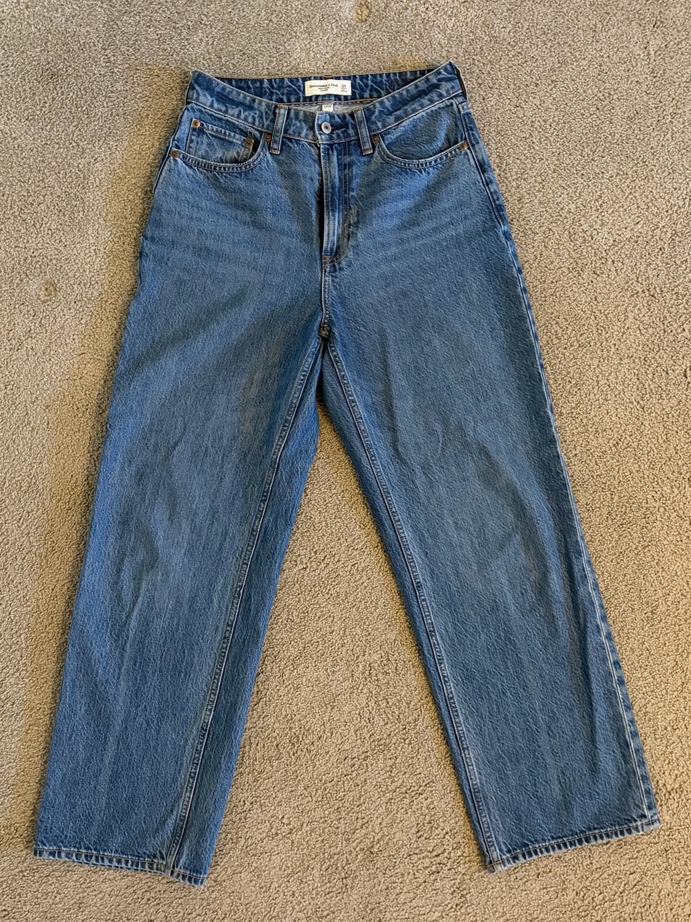 Abercrombie & Fitch Curve Love High Rise Loose Jean - Medium wash - EUC - 26 S